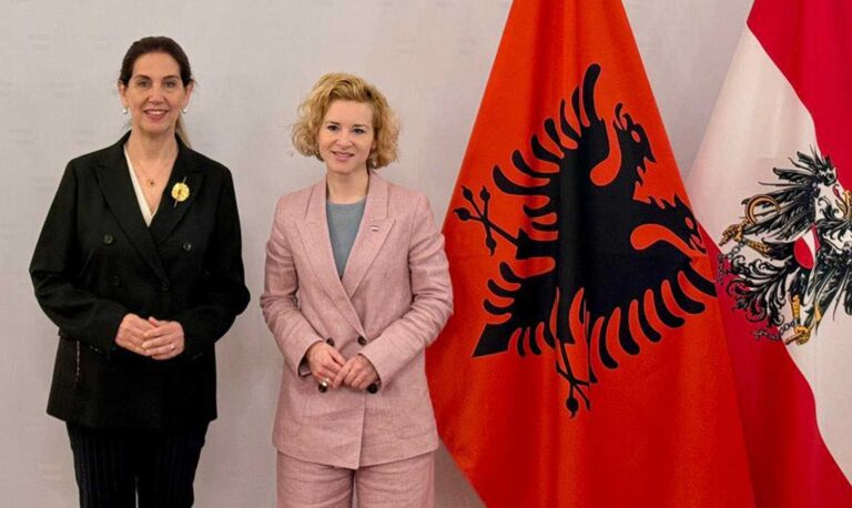Mirela Kumbatro në Vjenë për rishikimin e ligjit të arsimit të lartë dhe shkëmbimin e eksperiencave