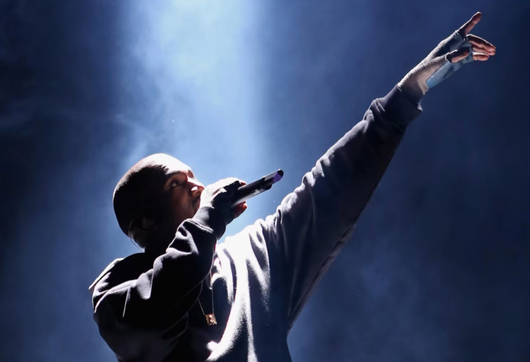 Holanda lejon koncertin e Kanye West, më pas këndon edhe në Shqipëri