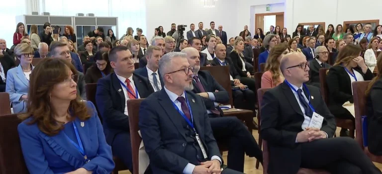 Kongresi Botëror i Ligjit në Tiranë, 600 personalitete të drejtësisë mblidhen për sesionin hapës të forumit