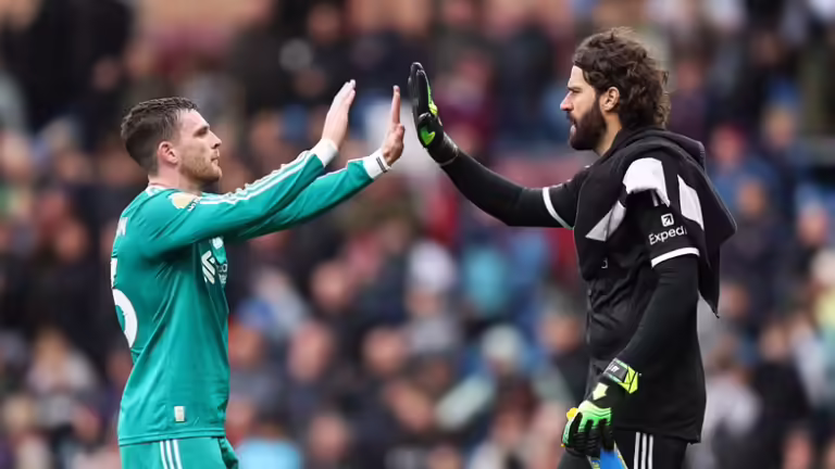 Juventus me sytë nga Liverpooli, synon Alisson dhe Robertson