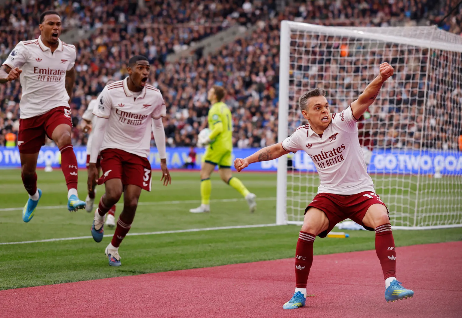 Arsenali fitore dramatike ndaj West Ham  dy ndeshje larg titullit