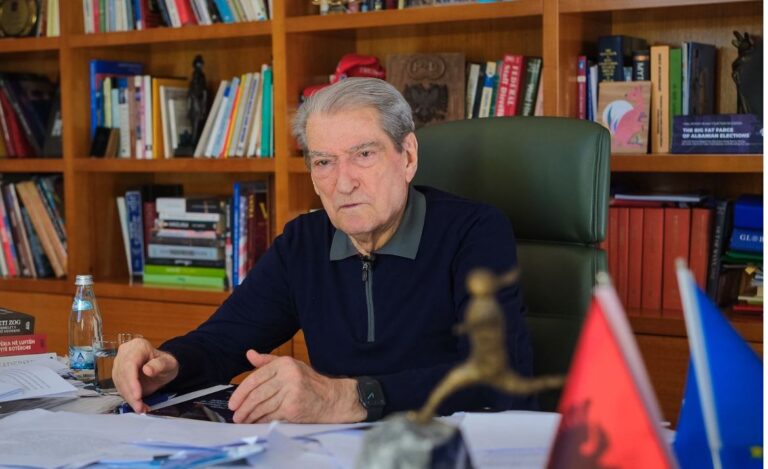 Berisha i vetëm në garë për kreun e PD-së: Tradhtarët e partisë s’mund të marrin pjesë. Salianji e shiti veten në burg