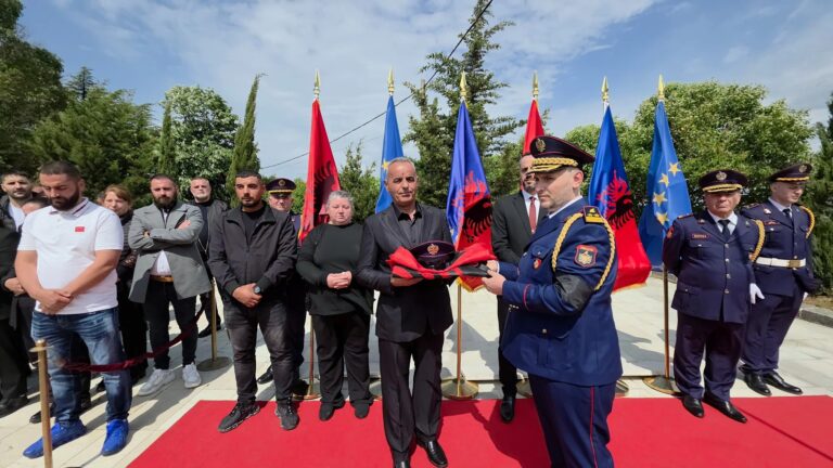 Hita në ceremoninë e rivarrimit të Novruz Cenalisë: Kush sulmon uniformën e Policisë do të ndeshet me ligjin
