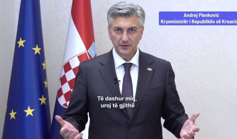 Kryeministri i Kroacisë përshëndet kuvendin e PD: Suksese mikut tim Berisha