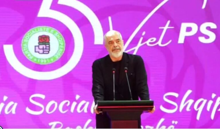 Rama në Lezhë: Shqipëria ka nevojë për PS. Vetëm hedhin baltë, por ne jemi afër ëndrrës historike