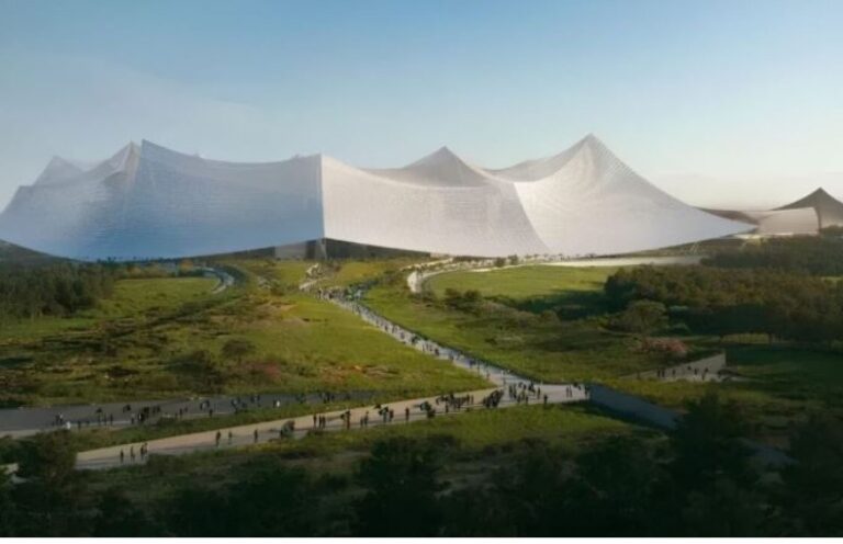 Do të kushtojë 460 milionë euro, me kapacitet 115,000 vende. Maroku po ndërton stadiumin më të madh në botë për Kupën e Botës 2030
