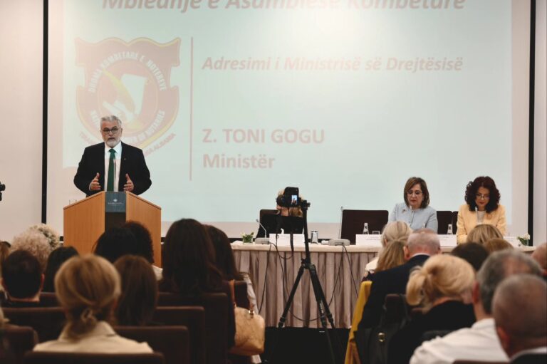 Gogu: Të rritet siguria noteriale në aktet e pronësisë