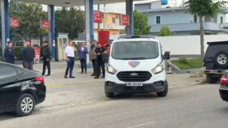 U drejtoi armën policëve, arrestohet djali i ish-deputetit të PD