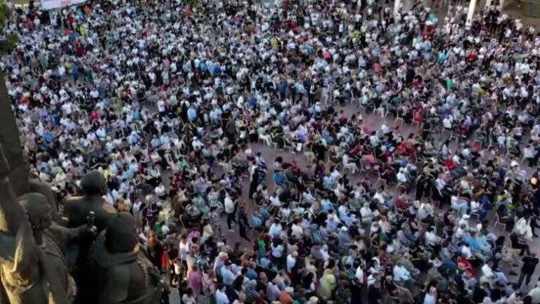 35-vjetori i PS në Vlorë, Bledi Çuçi: Duan të na prishin festën! Ngjitur protestohet kundër projektit në Zvërnec