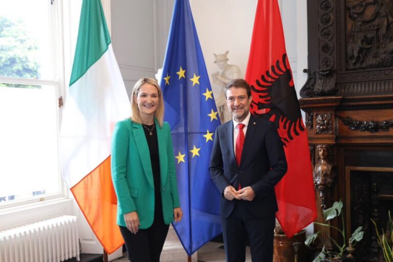 Ministri Hoxha: Shqipëria hap së shpejti ambasadë në Irlandë, rritje e bashkëpunimit mes dy vendeve