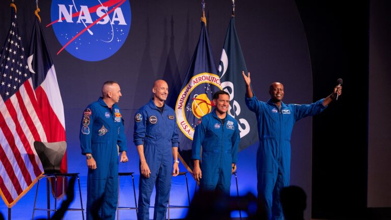 NASA prezantoi ekuipazhin e Artemis III