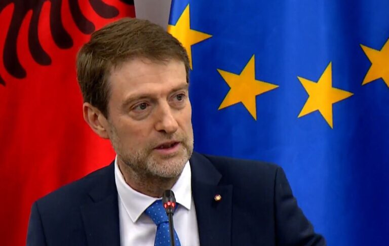 Ministri Hoxha për procesin e integrimit: Kapitujt e BE-së mund të mbyllen vitin e ardhshëm
