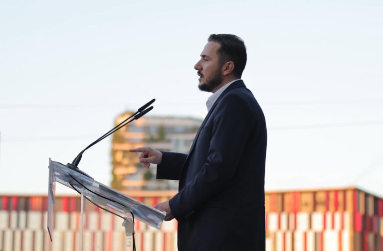 Kulla te Pallati i Kongreseve, Salianji akuza Ramës dhe Berishës: Pazare për përfitim klientelist e politik