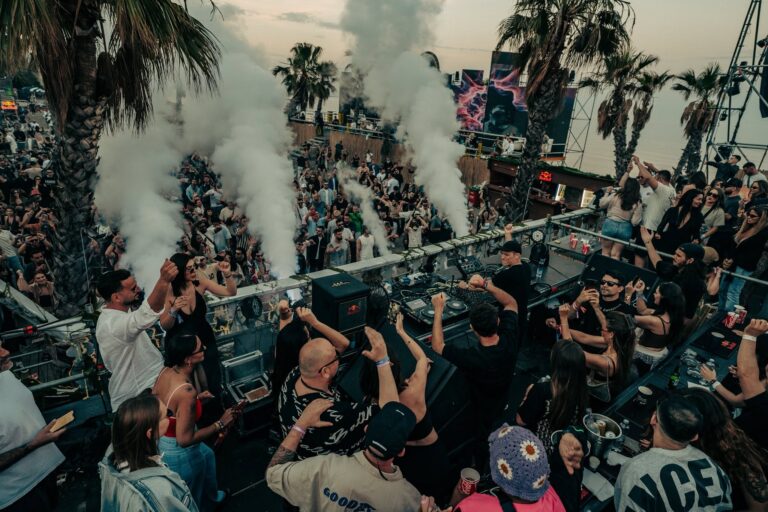 Rama postot fotot nga ”UNUM Festival”: 60 mijë vizitorë gjatë 5 ditëve në Shëngjin