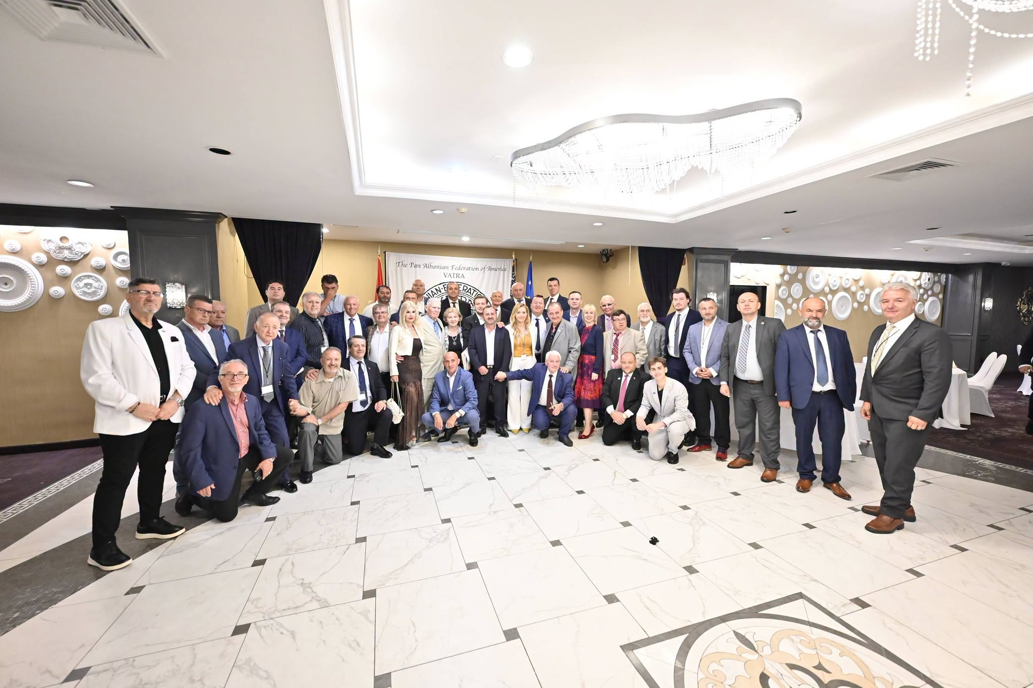 Kuvendi Zgjedhor  Dr  Elmi Berisha rizgjidhet kryetar i Vatrës