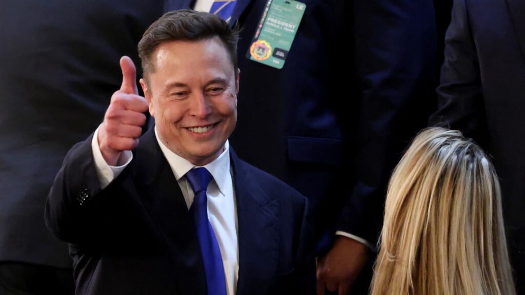 Elon Musk bëhet trilioneri i parë në botë ndërsa SpaceX fillon tregtimin