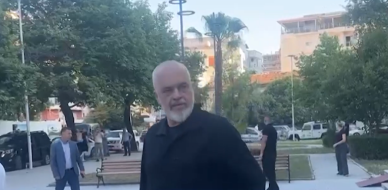 “Në gjunjë vetëm Melonit”, Rama i përgjigjet gazetarit italian në Vlorë