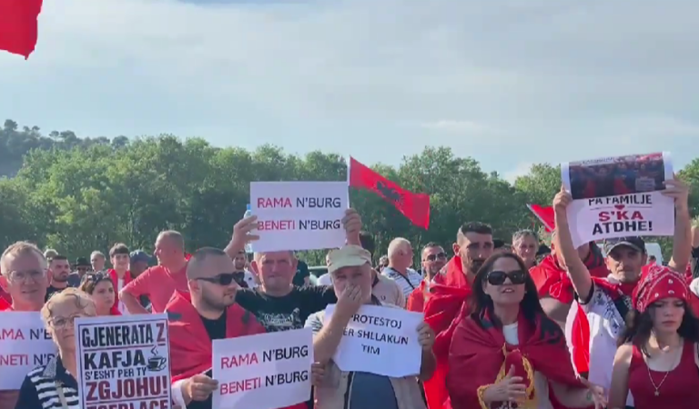 Vizita për 35-vjetorin e PS, Rama pritet me protesta në Shkodër