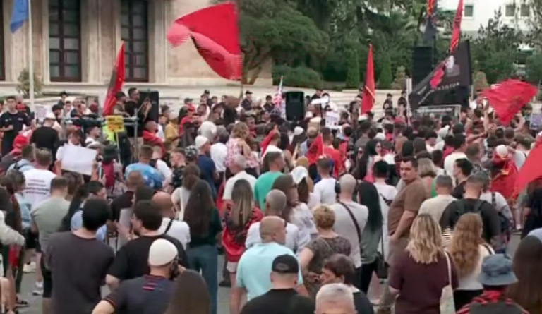 Lajmi nga protesta, qytetari: Nesër në orën 10:00 sindikatat mbajnë protestë para Ministrisë së Ekonomisë