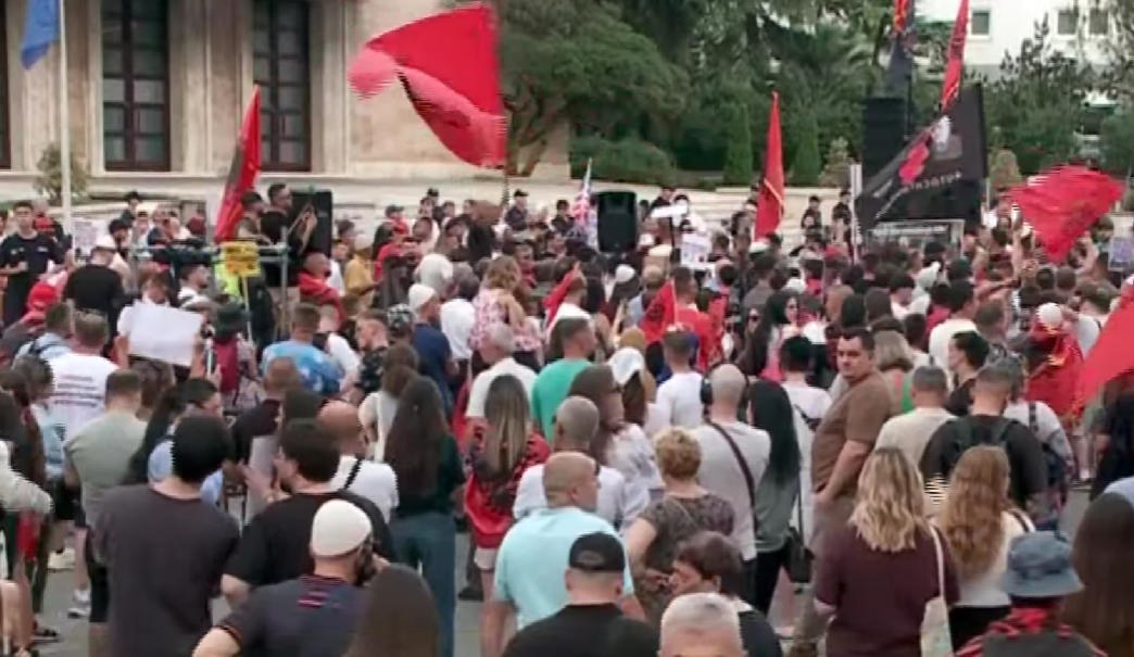 Lajmi nga protesta  qytetari  Nesër në orën 10 00 sindikatat mbajnë protestë para Ministrisë së Ekonomisë