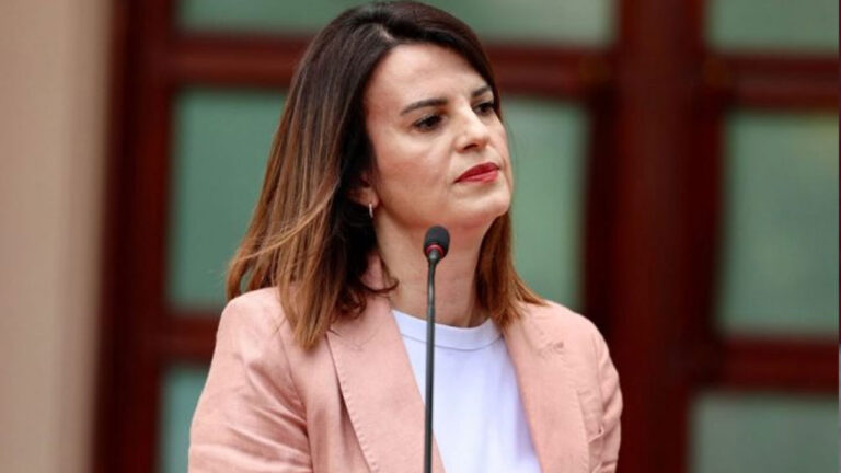Zv/kryeministri Koçiu dënon fyerjet ndaj Luarasit: Dhuna ndaj grave nuk tolerohet, nuk përfaqëson Shqipërinë europiane