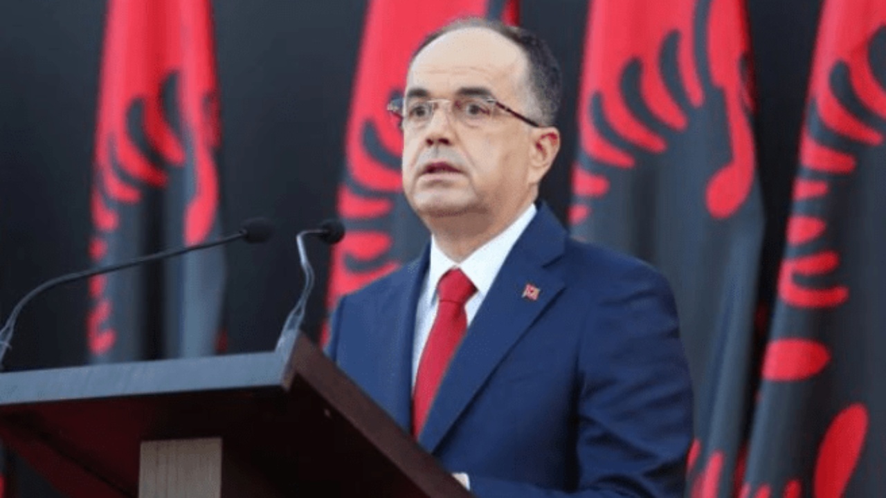 Presidenti Begaj dekreton ligjin për amnistinë penale