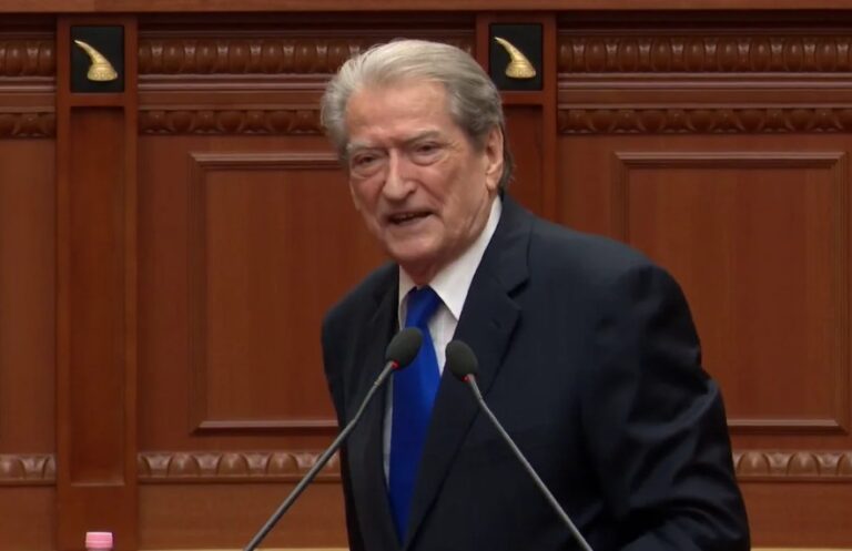 Berisha thirrje Ramës: Anulo antimitingun në Vlorë