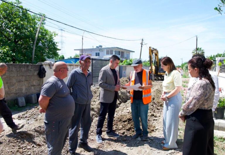 Drejt fundit investimi për rehabilitimin e rrjetit të kanalizimeve në rrugën “Dervish Biçakçiu”