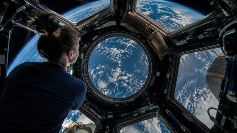 Topi i Kupës së Botës 2026 shkon në hapësirë, ndërsa NASA studion futbollin në zero gravitet