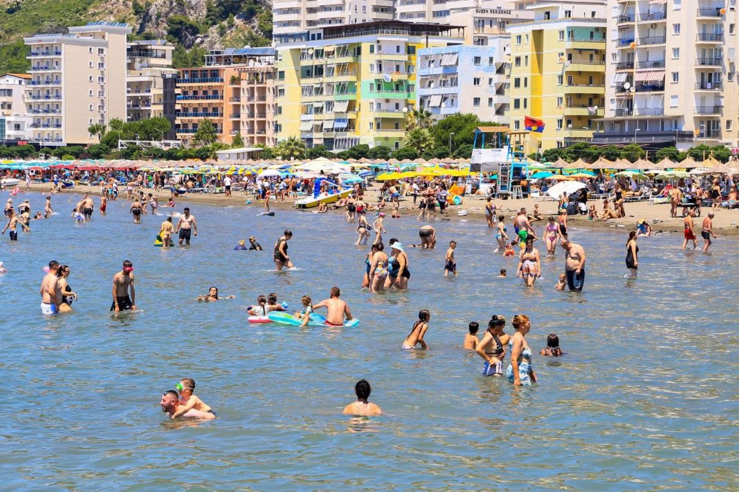rritet-me-15-numri-i-turisteve-ne-lezhe-rama-kalimi-ne-turizmin-e-resorteve-me-5-yje-domosdoshmeri