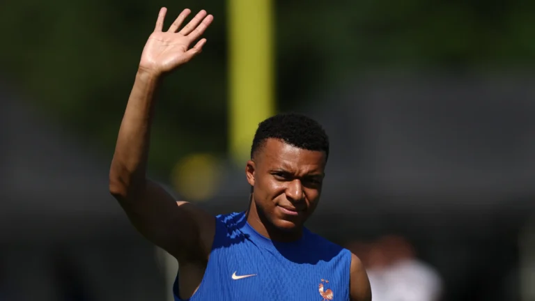 Mbappe: Unë president i Francës? Jo, më urrejnë mjaftueshëm kështu!
