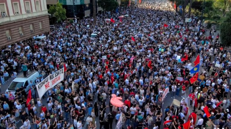 BIRN: Protesta që vuri në provë opozitën