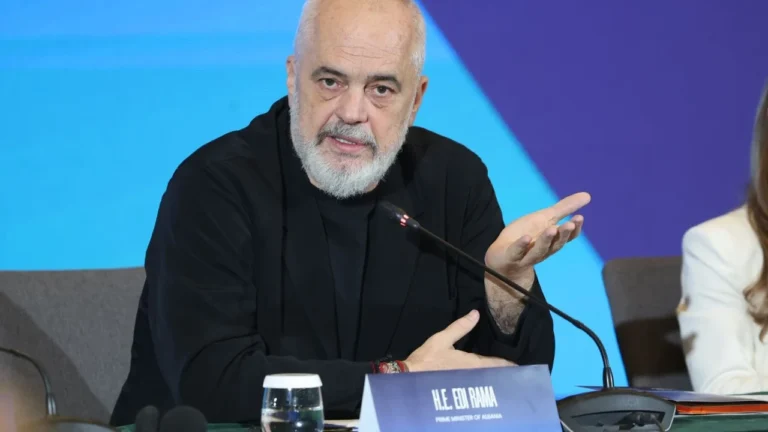 Rama reagon sërish për Zvërnecin: Më vjen keq, por s’kemi projekt për ta anuluar