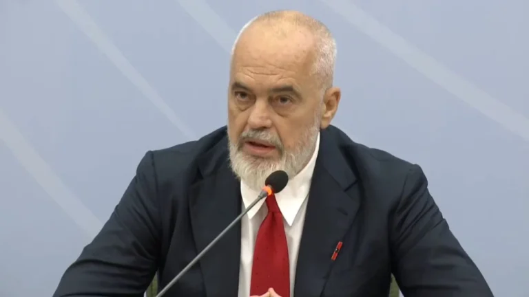 Një muaj tubim në kryeqytet, Rama: Protestuesit do të fitojnë bashkë me Shqipërinë