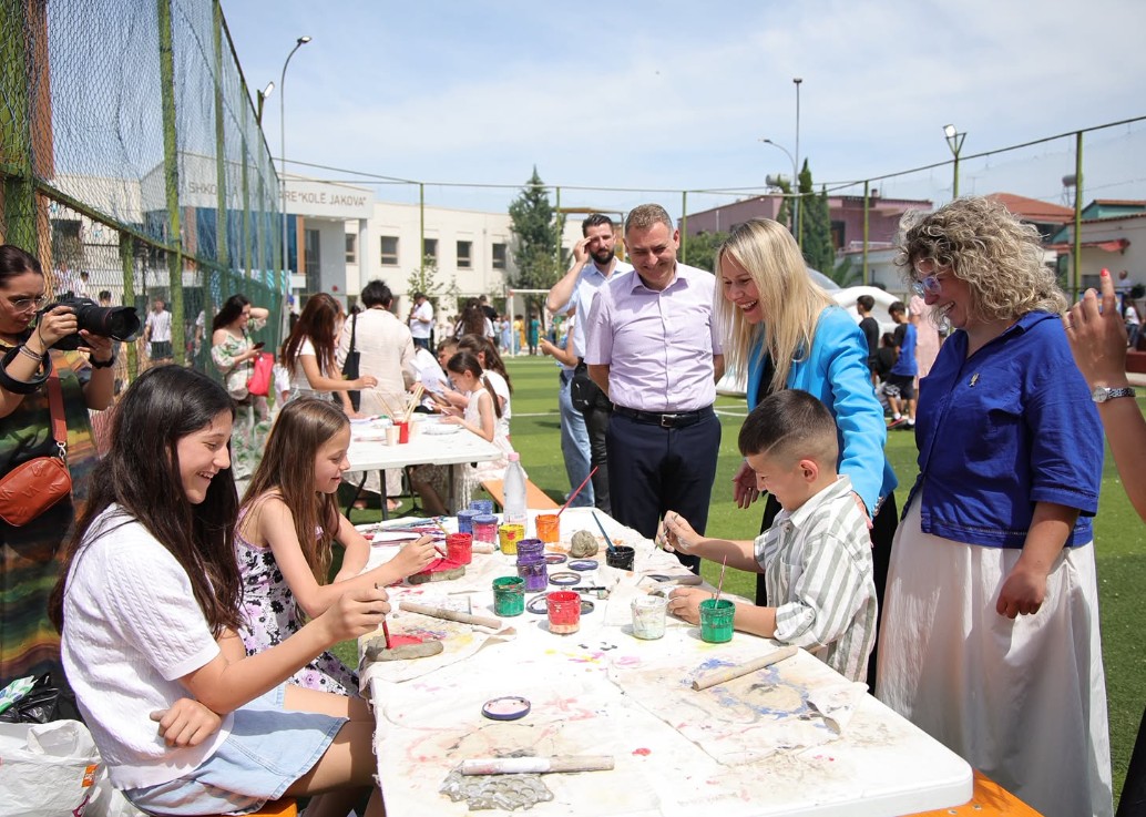 ristani-uron-femijet-per-1-qershorin-ne-shtator-8-shkolla-te-reja-hapin-dyert-per-nxenesit-e-tiranes