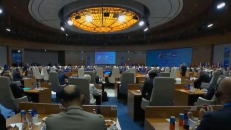 NATO me paketë rekord për Ukrainën: 70 miliardë euro ndihmë ushtarake