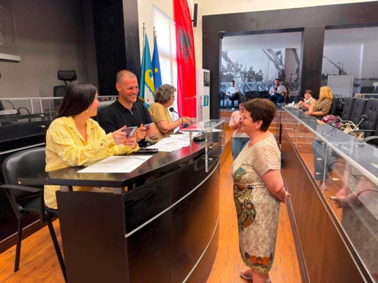 18 familje në Durrës përfitojnë banesa të reja nga procesi i rindërtimit