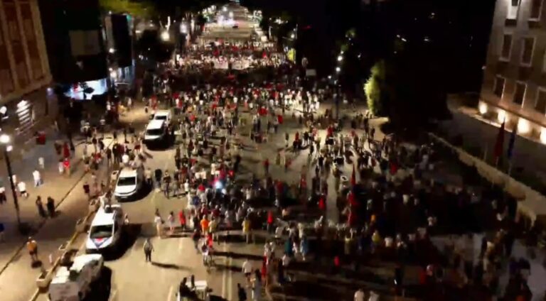 ”Lironi çunat”, protestuesit drejt Komisariatit nr. 3