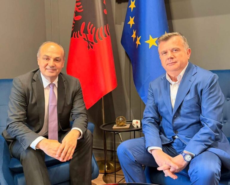 Taulant Balla pret Hoxhajn/ Bisedime për UÇK-në, integrimin europian dhe sigurinë në rajon