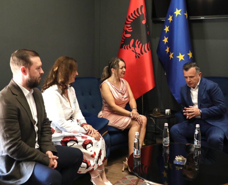 Taulant Balla pret presidenten e BSF Albania, diskutohet edicioni i dytë i Blue Sea Forum