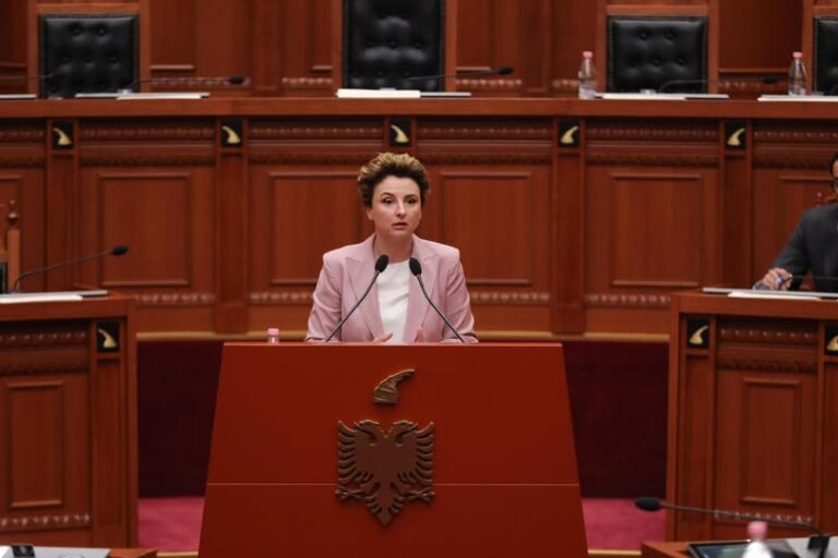 Erisa Xhixho: Pabesia e Ramës ndaj familjeve shqiptare: më shumë taksa, më shumë varfëri, më pak mirëqenie