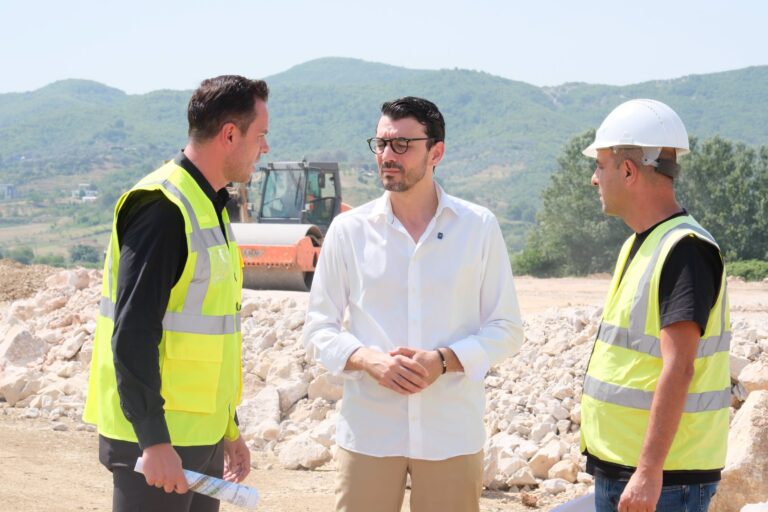 Ministri Karakaçi: Punimet në Bypass-in e Tiranës kalojnë 30%, projekti hyn në një fazë të rëndësishme