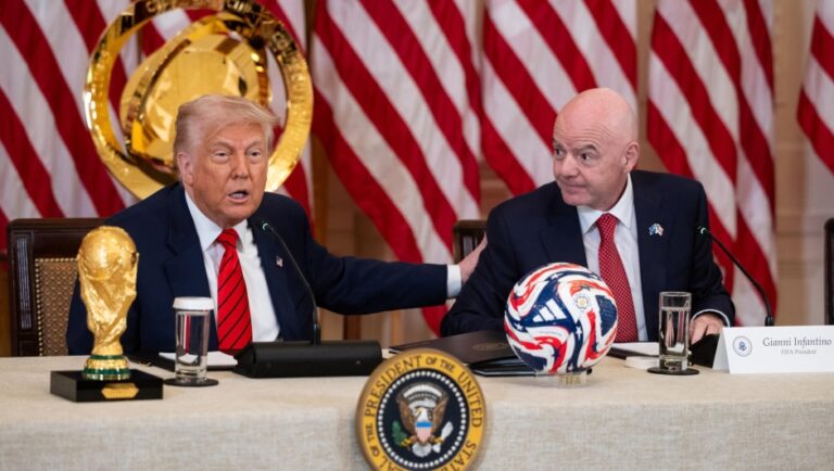 Kupa e Botës: Përplasje në hotelin e Egjiptit, Trump premton spektakël me Shakirën e Madonnën