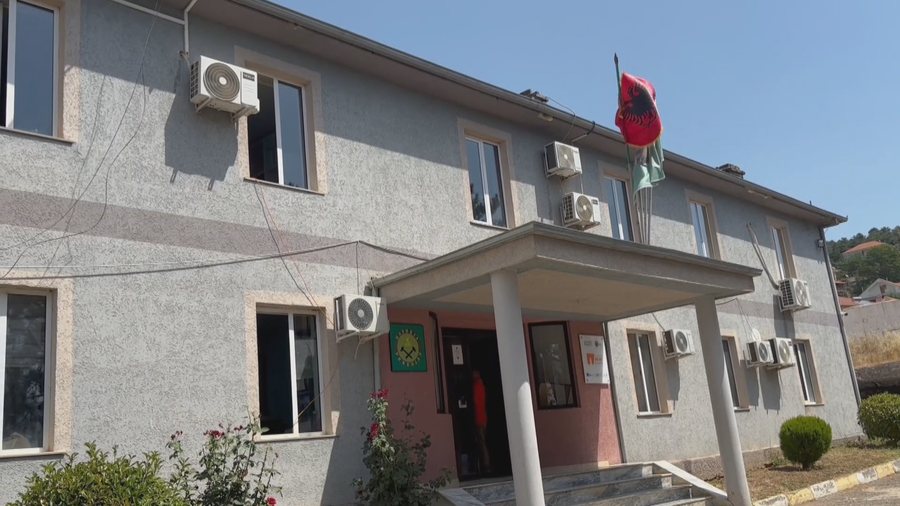 10-bashki-do-te-shkrihen-perrenjasi-refuzon-bashkimin-kurre-me-librazhdin