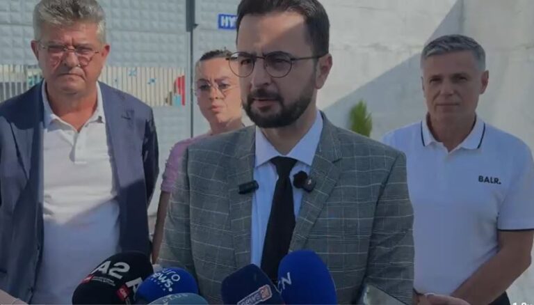 Avokati i Popullit viziton të burgosurën me foshnjën 7-muajshe, nis hetimi për procedurën e burgosjes