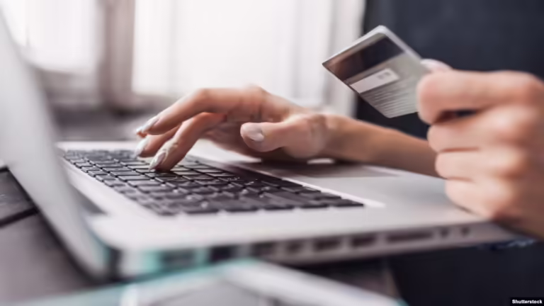 REL: Shitësit online në shënjestër të mashtruesve