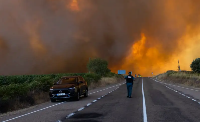 Europa Jugore e përfshirë nga flakët