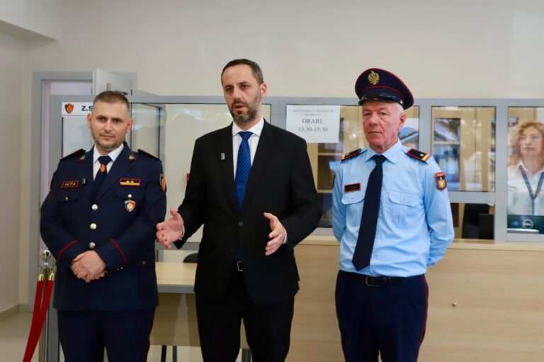 Inaugurohen ambientet e reja të DVP Elbasan, Lamallari: Kushte më të mira pune për efektivët dhe shërbimi për qytetarët