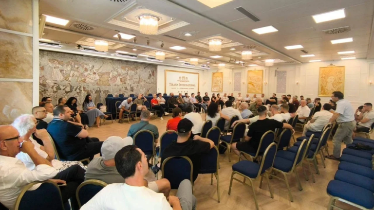 “Si u zgjodh grupi nismëtar?” / Debat për Kuvendin Kombëtar mes organizatorëve mbështetësve