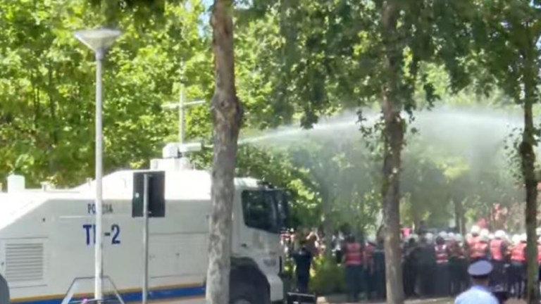 Dita e sotme tregon se palët do të përplasen fizikisht (foto)!